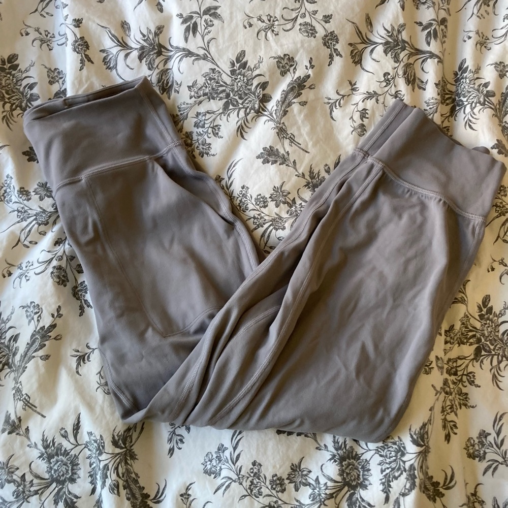 Lulu Align high-rise wide leg crop 23” - Picture 2 of 3